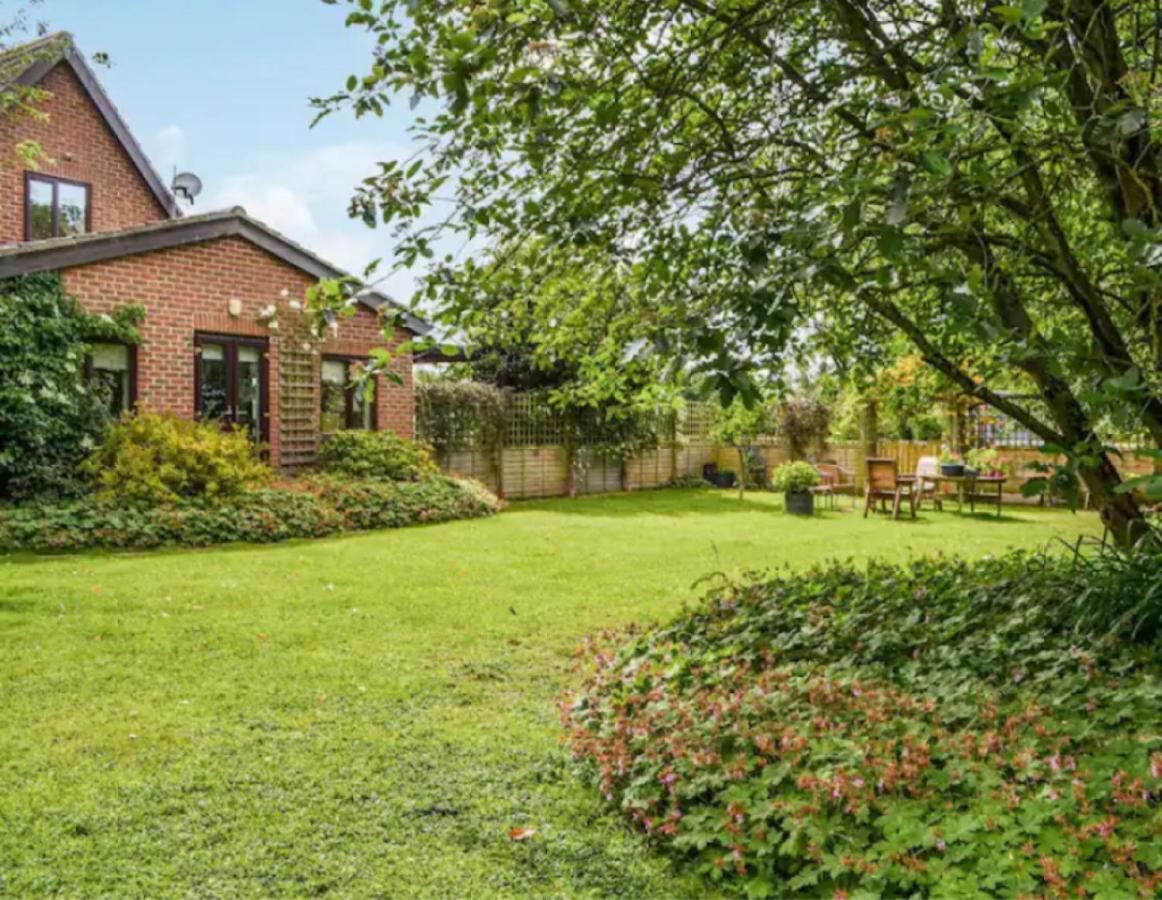 Robeanne House Holiday Accommodation Shiptonthorpe Exteriör bild